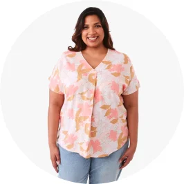 Woman Wearing Tropical Curve Short Sleeve Woven