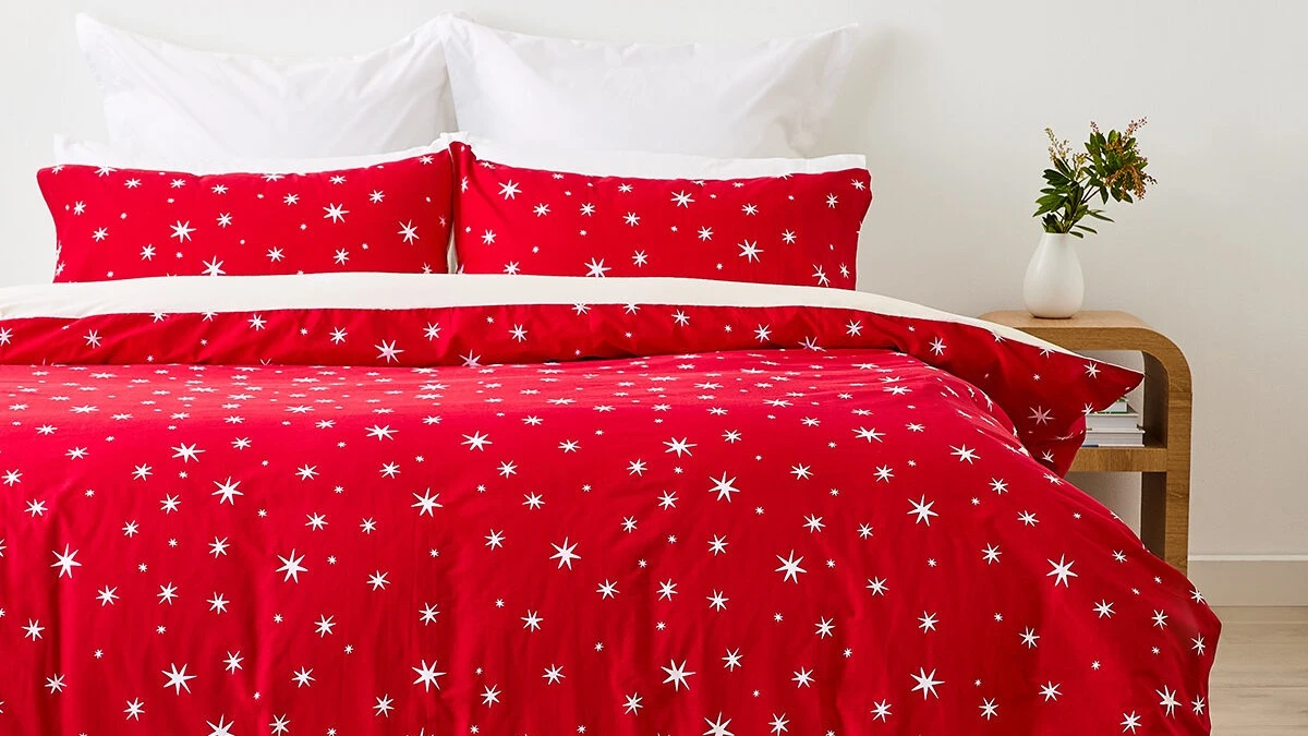 Mr. & Mrs. Claus Cotton Rich Reversible Quilt Cover Set