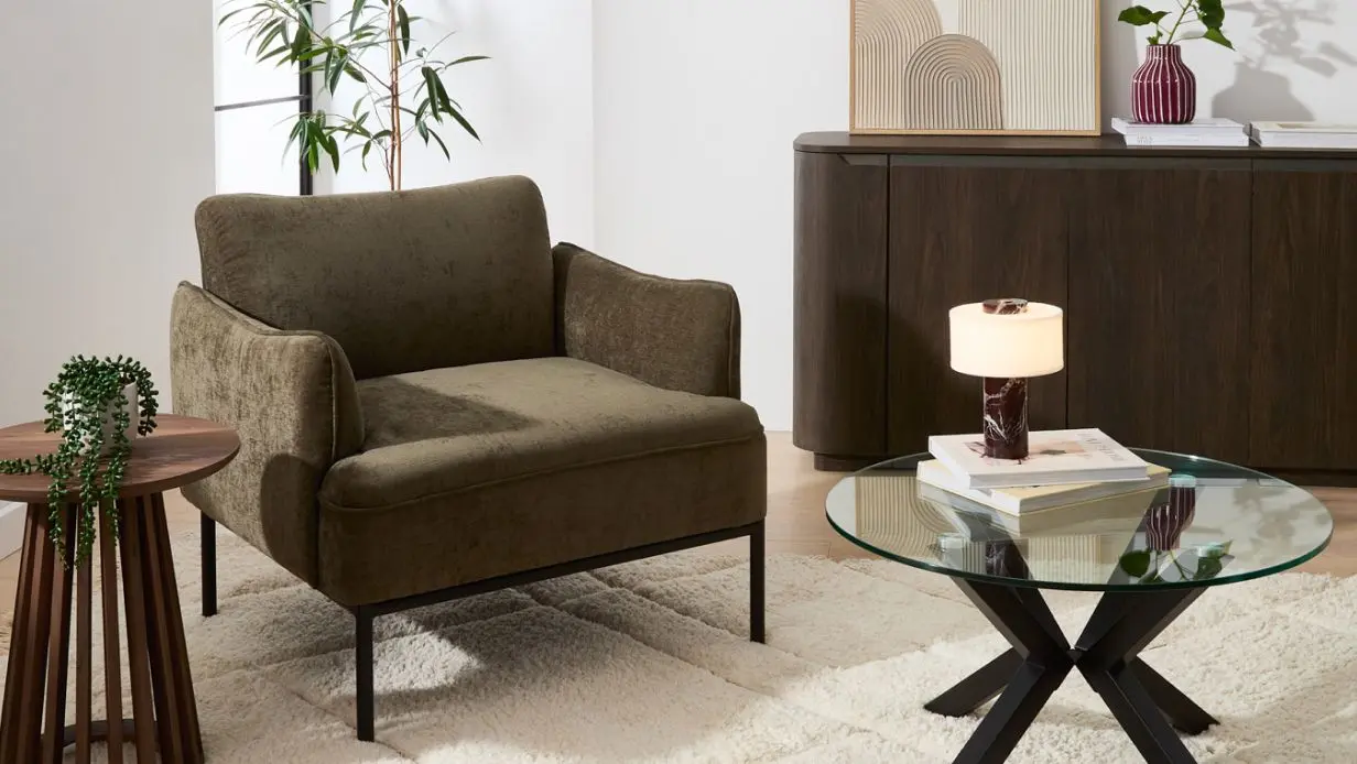 Logan lounge chair