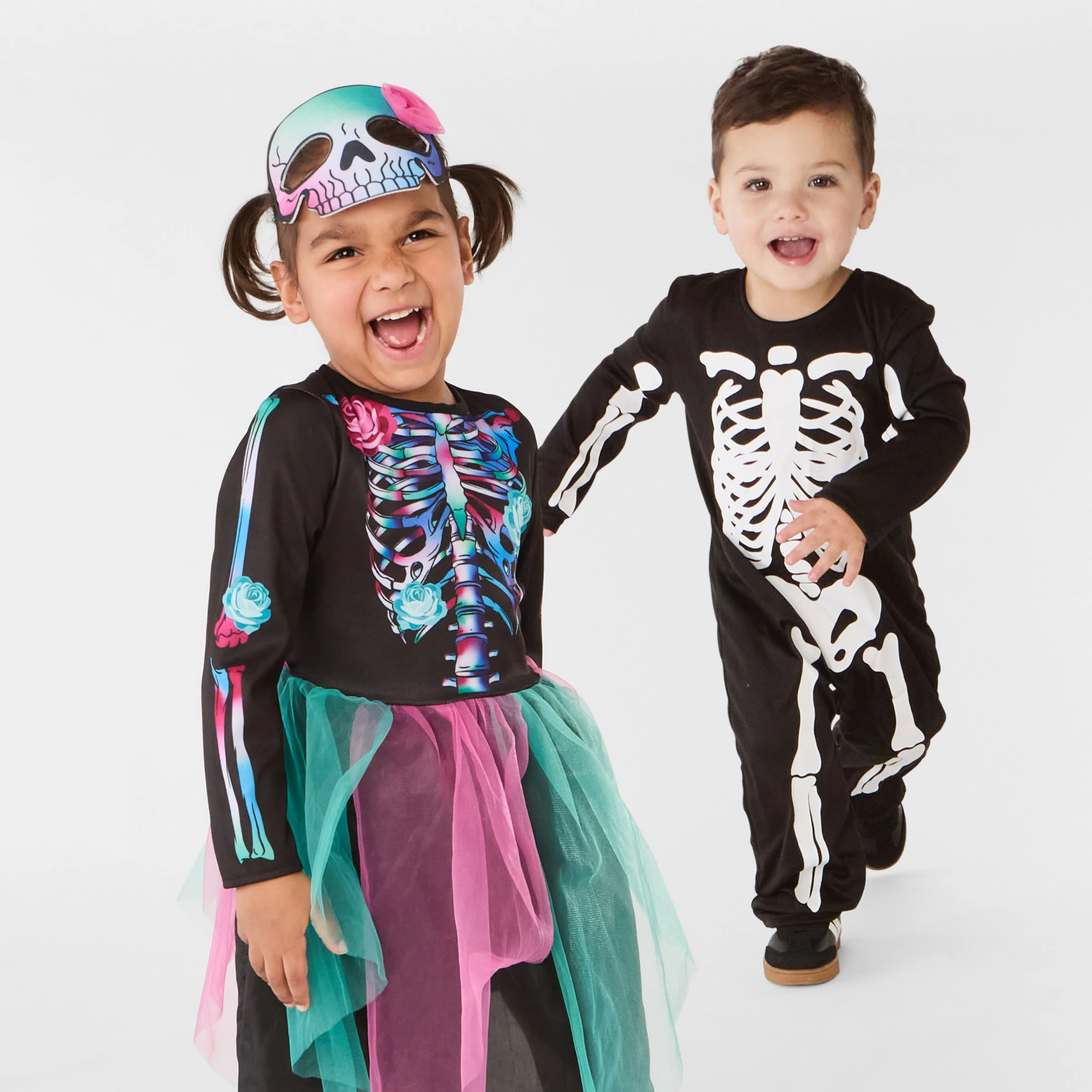 Halloween Costumes & Accessories