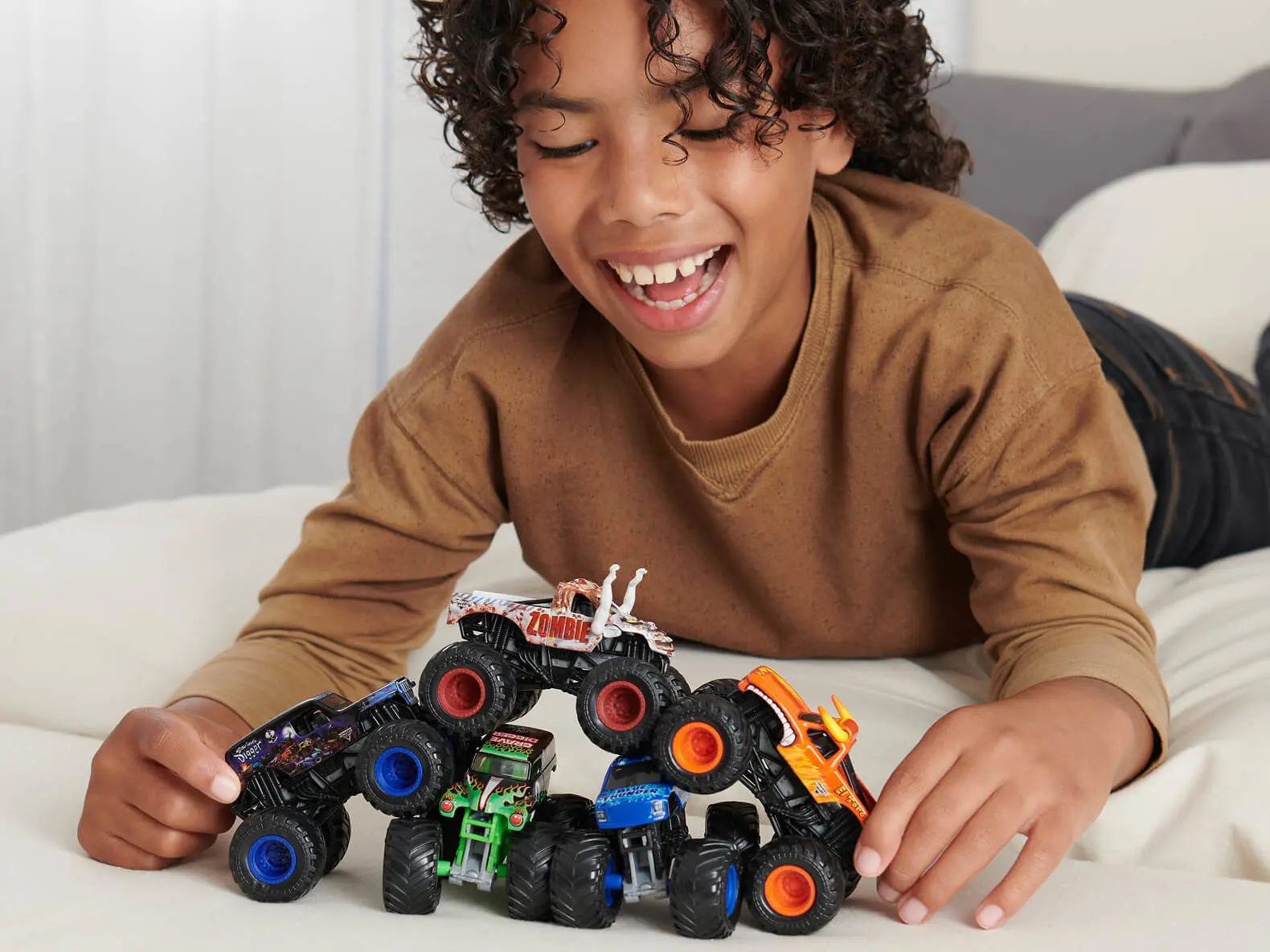 01_p2w1_monsterjam_monsterjam_brand__still____au_online_5 (1).jpg