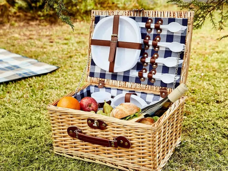 Rattan Picnic Set