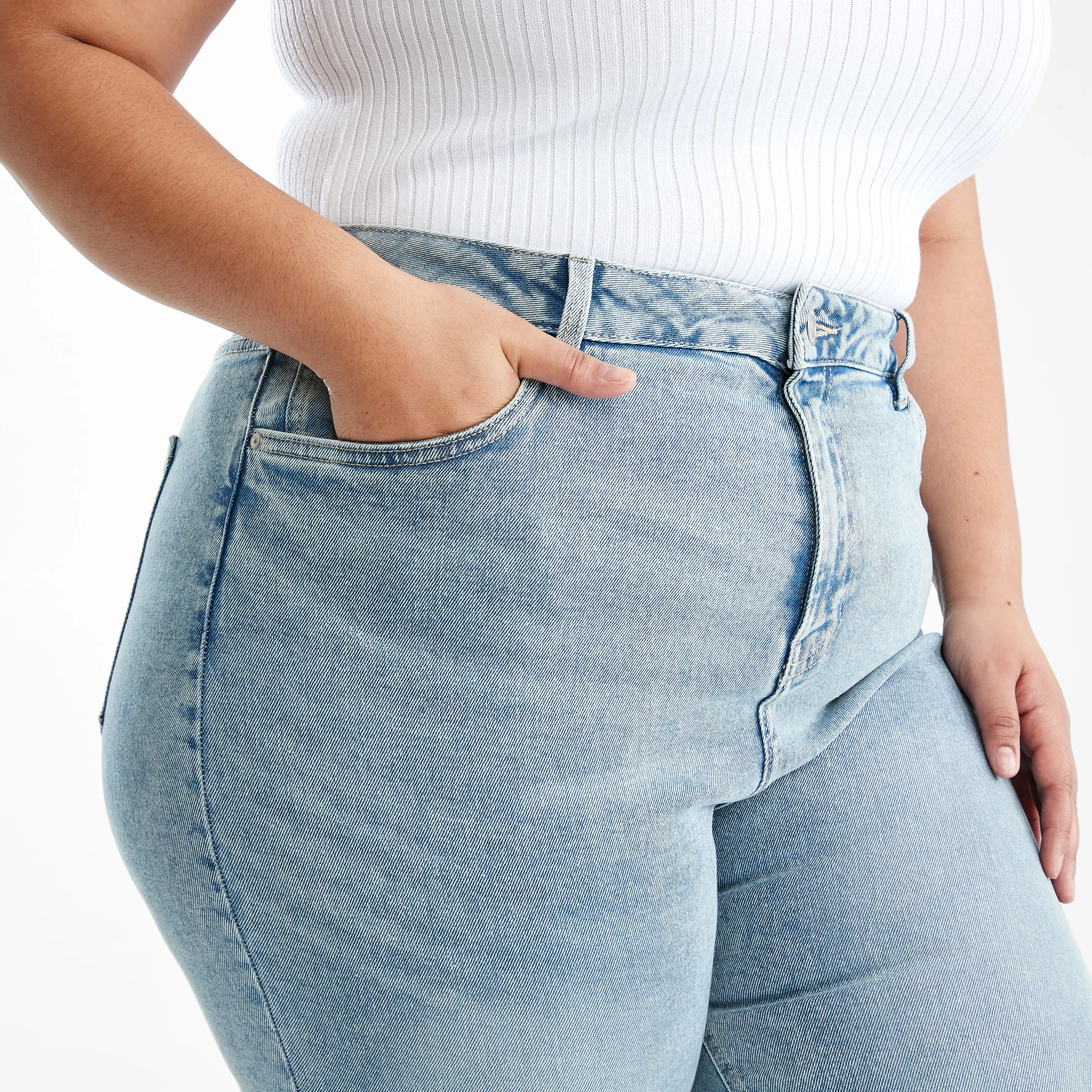 Kmart high rise mum jeans BNWT Super flattering and - Depop