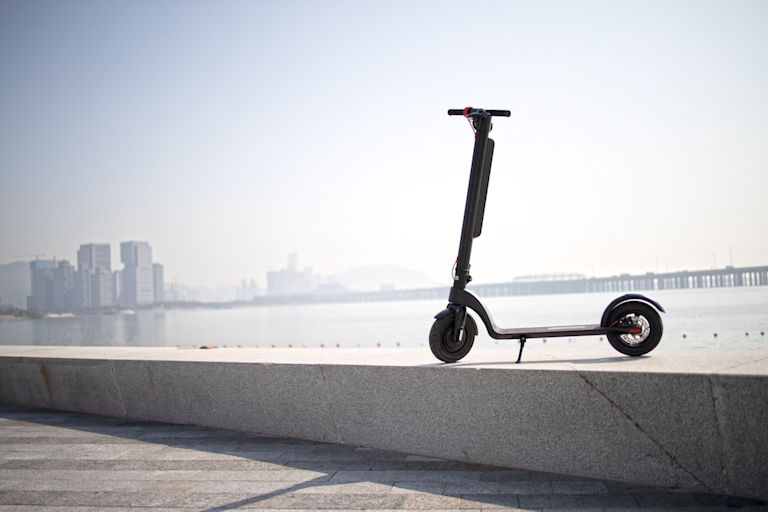 How to Prevent E-Scooter Theft: Anti-Theft E-Scooter Tracker