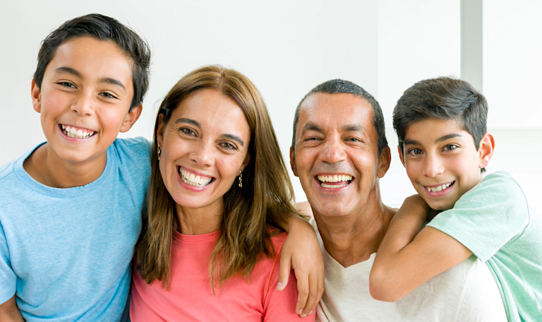 How to Set Up Family Tracking on iPhone ®