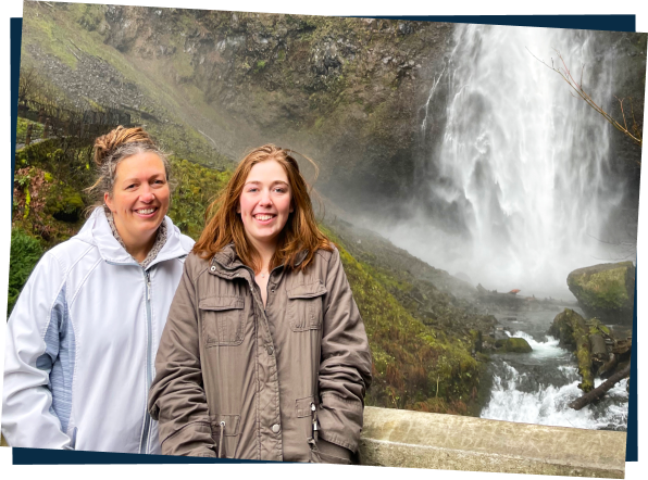 [Blog] Life360 Members In Front of Waterfall