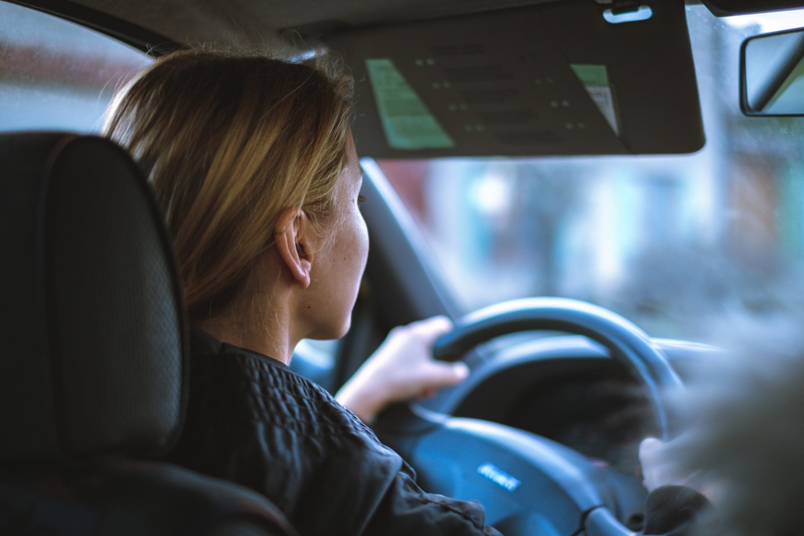 [Blog] How to Know When to Let Your Teen Drive Alone