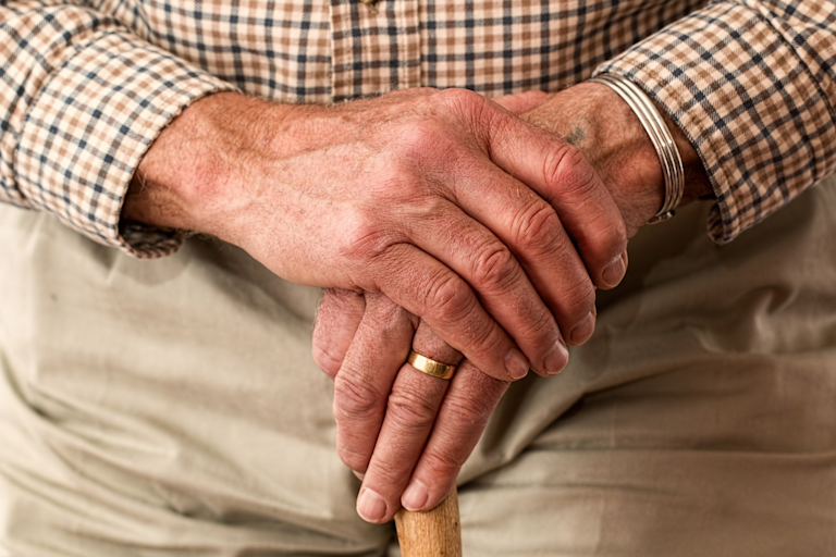 How to Keep Track of Elderly Loved Ones
