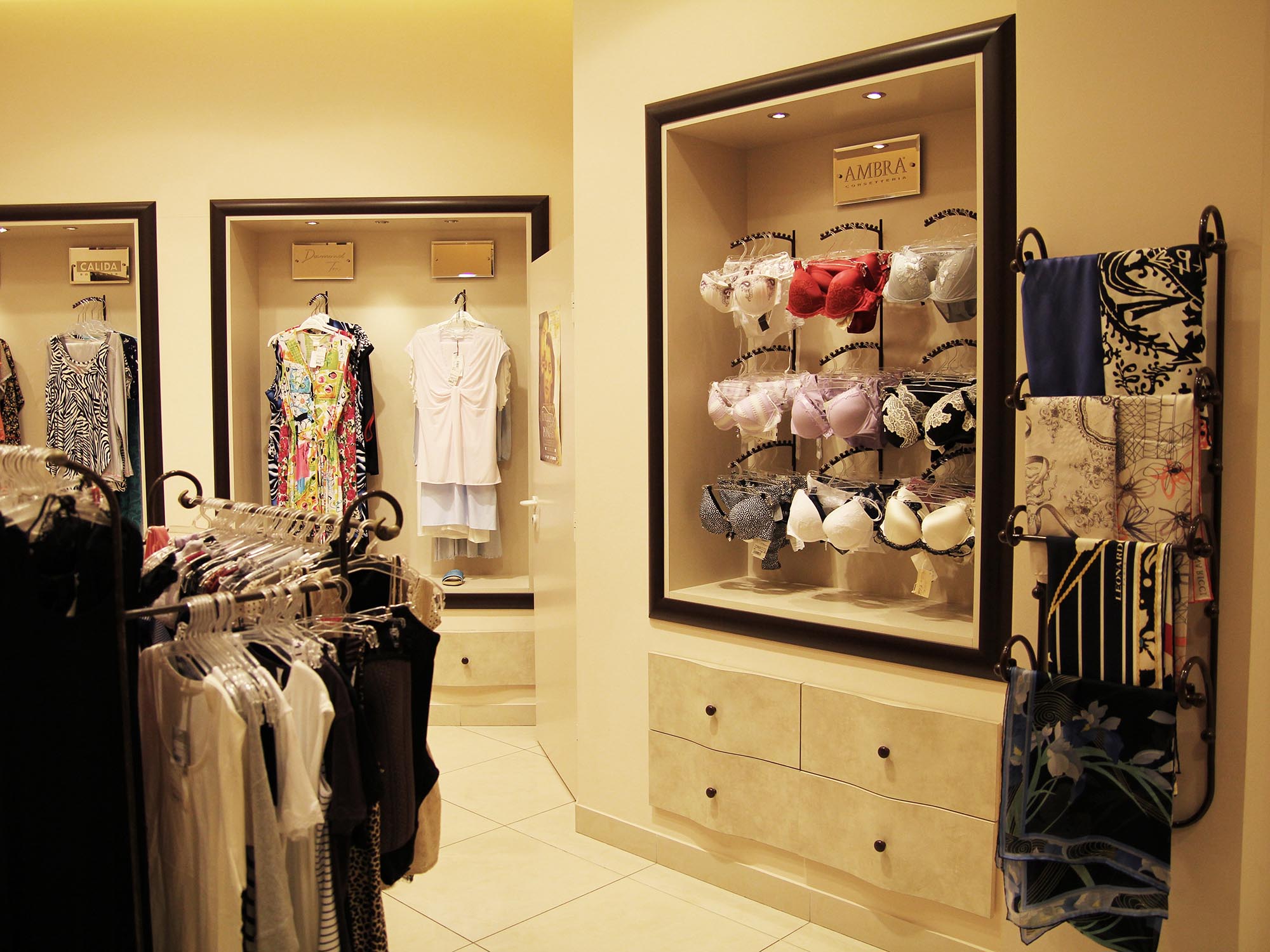 магазин в ТРЦ Вегас 