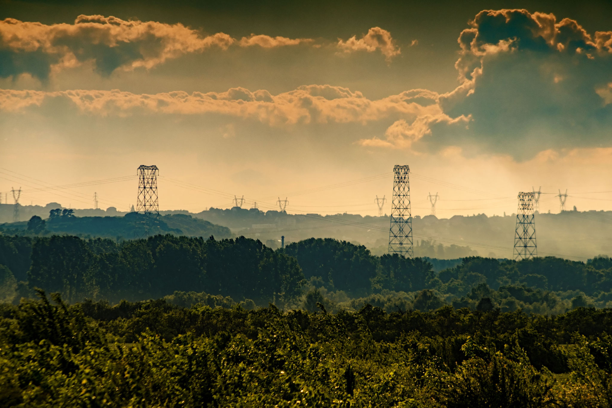 How to improve utility vegetation management with satellite imagery