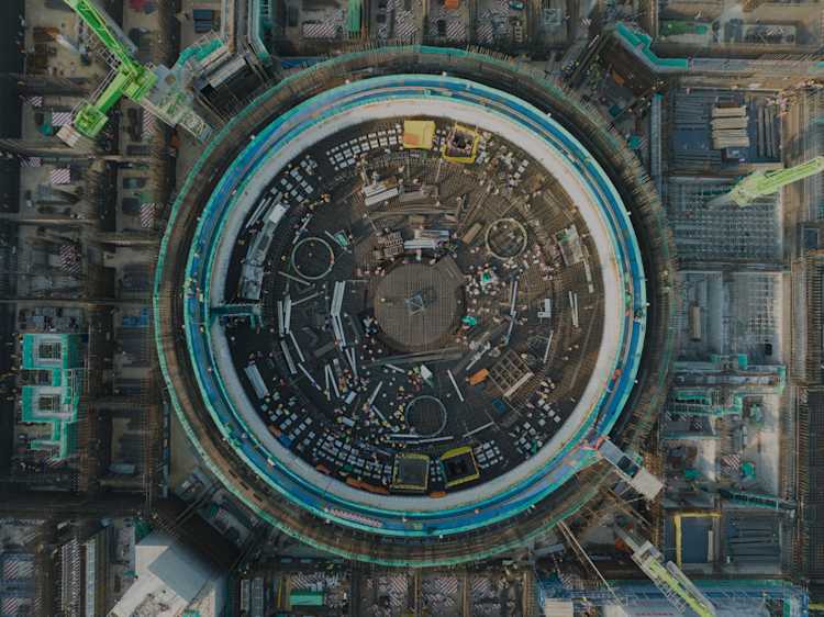 Infrastructure Whiteshield dark