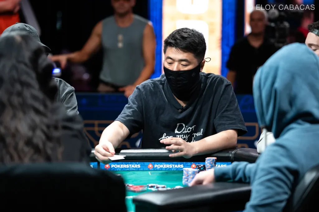 Daehyung Lee reaches 2025 WSOP Main Event Final Table - Photo by Pokernews