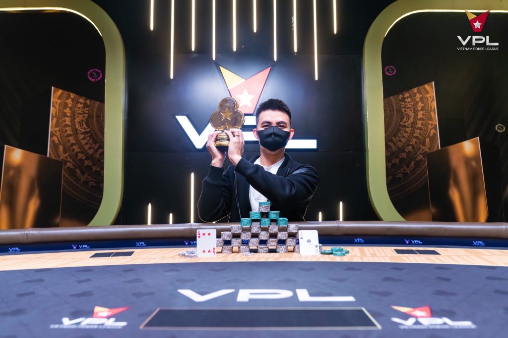 VPL Kick-Off Champion Van Tan Dong
