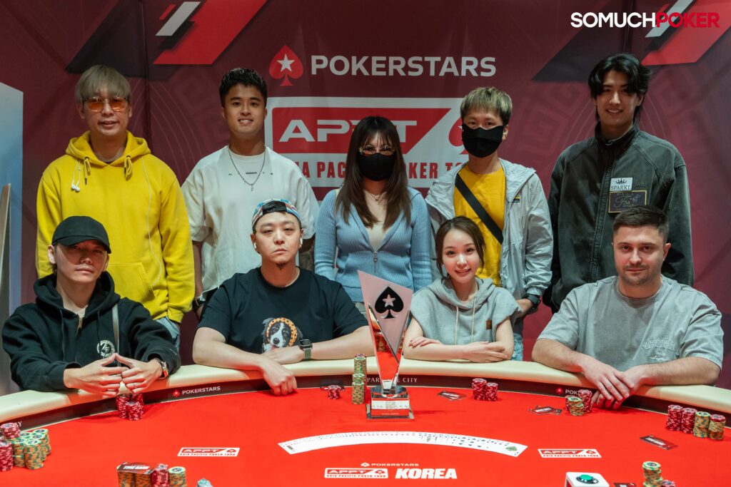 APPT National Final Table | Standing L-R: Chun Yu Ma, Ka Chun Yuan, Xueying Zhao, Shaoshuai Li, Kento Kinoshita | Seated L-R: Ryoya Enomoto, Chao Ting Cheng, Saki Hayashi, Maxim Lykov