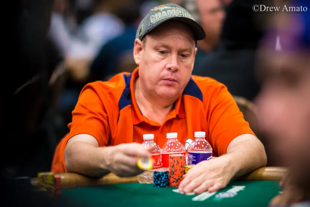 Gavin Smith (photo credit: PokerNews photographer Drew Amato)