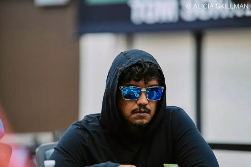 Upeshka De Silva (credit: PokerNews photographer Alicia Skillman)