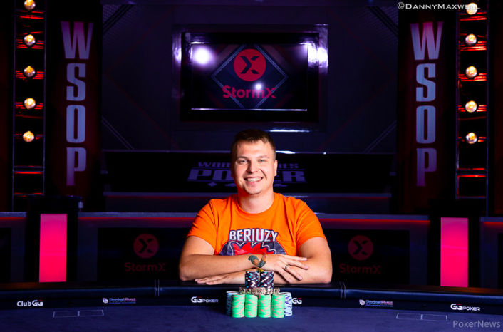 Aleksejs Ponakovs – Photo credit WSOP / PokerNews – Danny Maxwell