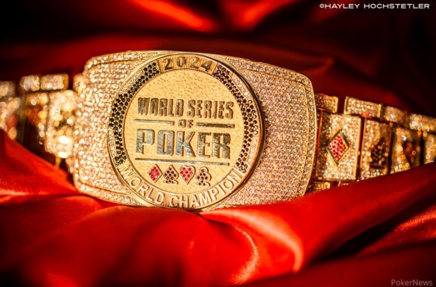 2024 WSOP Main Event bracelet – Photo by WSOP / Pokernews