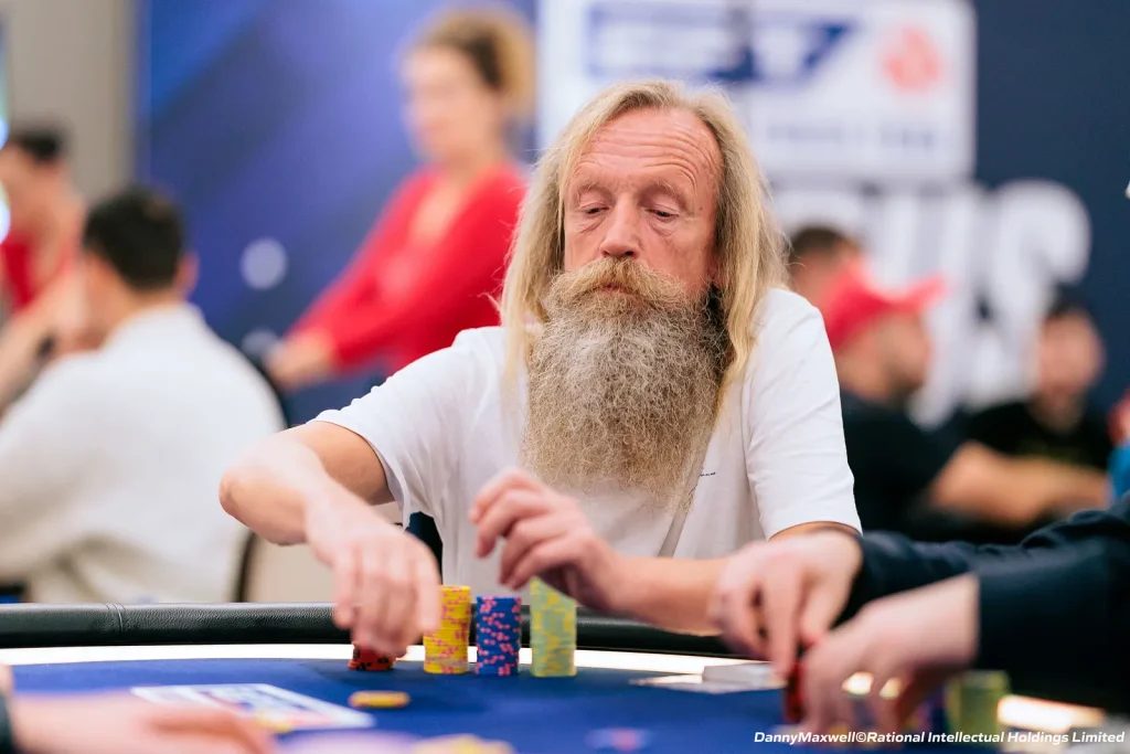Vladimir Korzinin (photo credit: PokerNews photographer Danny Maxwell)