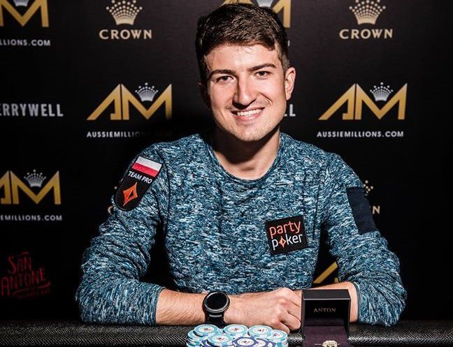 Dzmitry Urbanovich – Photo Crown Poker / PokerNews