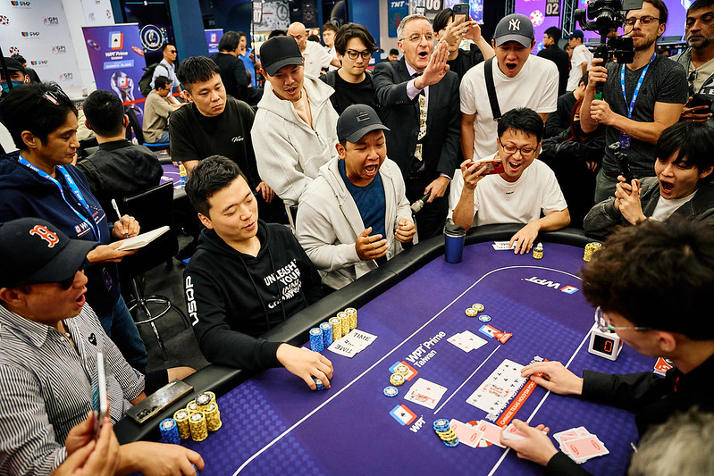 Paul Nattapatsiri bubbles - Photo by WPT