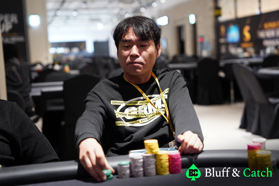 Jong Hoon Lee tops Super Cup Poker Main Event Day 1A - Photo by Bluff & Catch