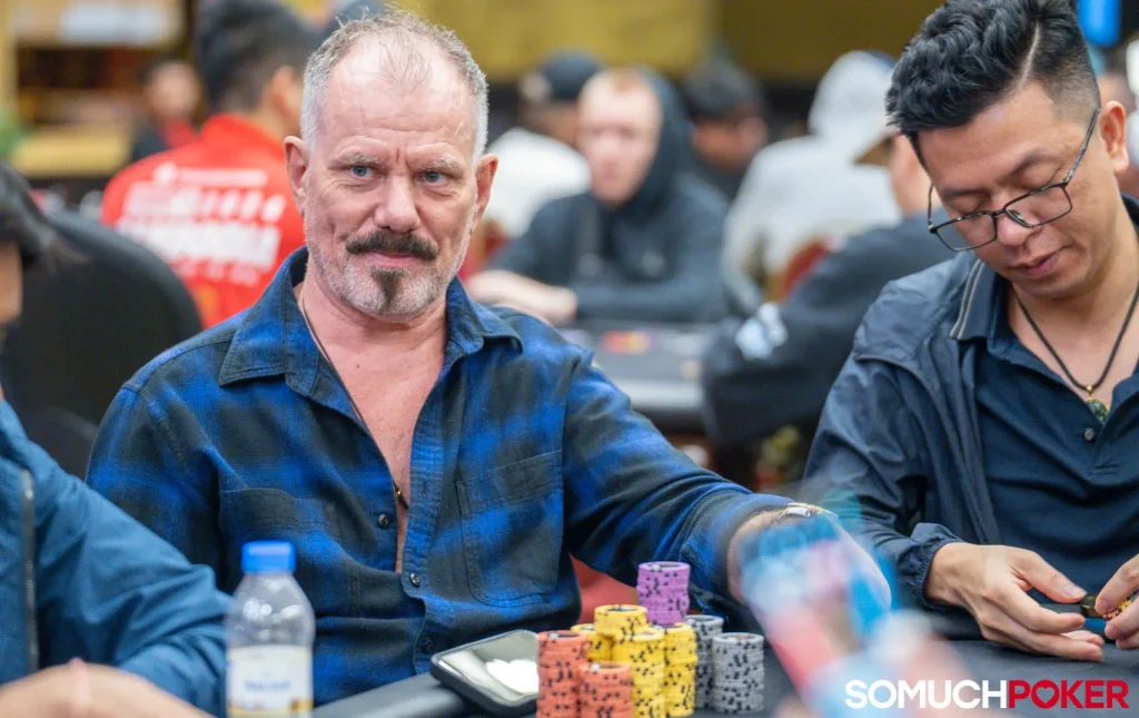 Michael Kim Falcon tops Main Event Day 1B