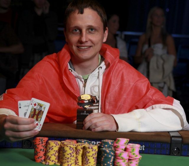Peter Traply smiling at the poker table