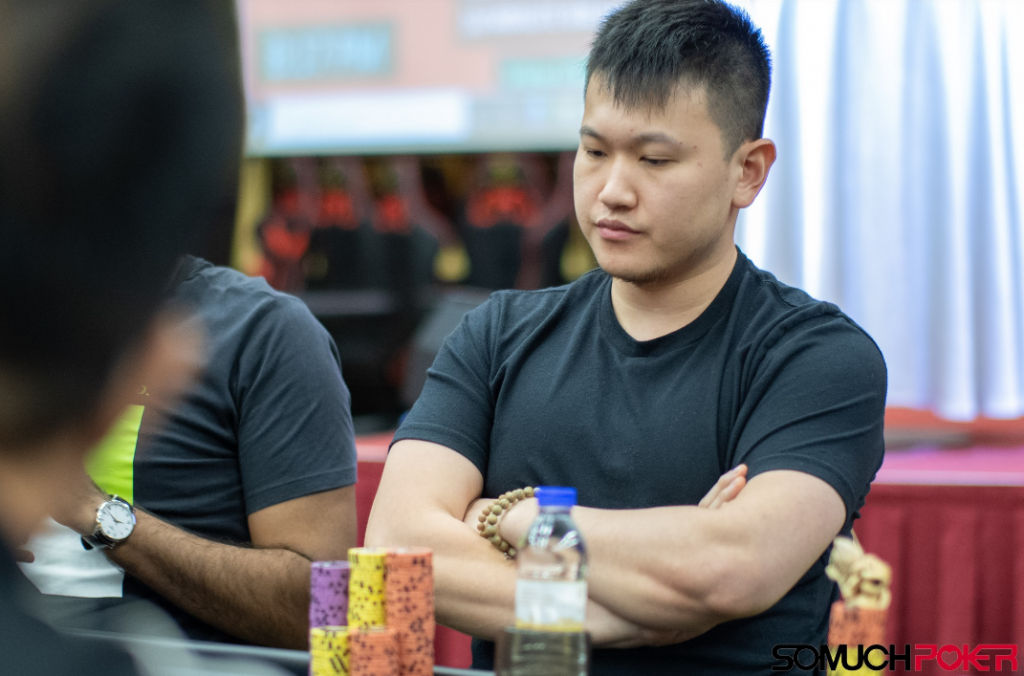 Yu Qi Zhao – chip leader