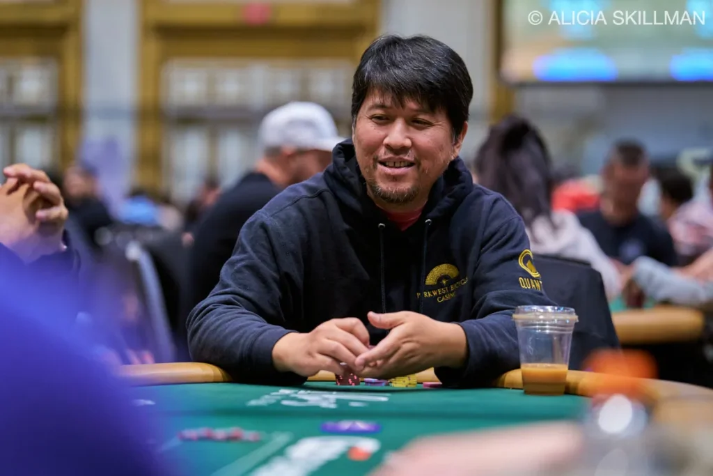 Sean Yu (credit: PokerNews photographer Alicia Skillman)
