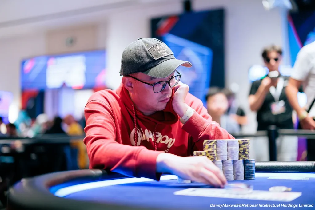 Mengshi Tian at 2025 EPT Barcelona - Photo by Pokernews