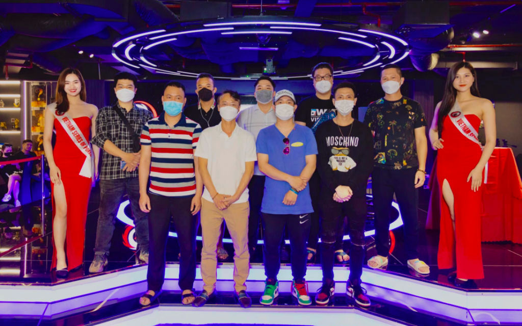 Main Event – Final 9 players – Photo credit: VSOP