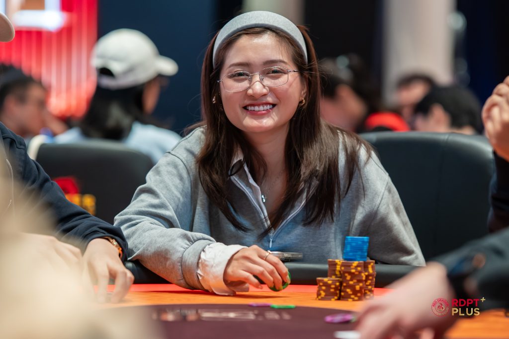 Xinyue Zhang