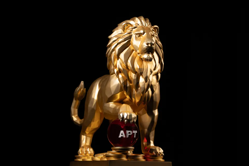 The 24K Gold Trophy of the APT Championship