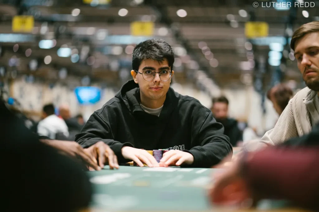 Pedro Neves (credit: PokerNews photographer Luther Redd)