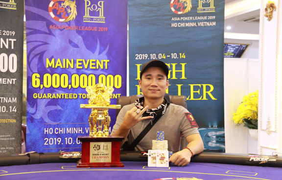 Main Event winner Terry Nguyen – Photo credit: APL