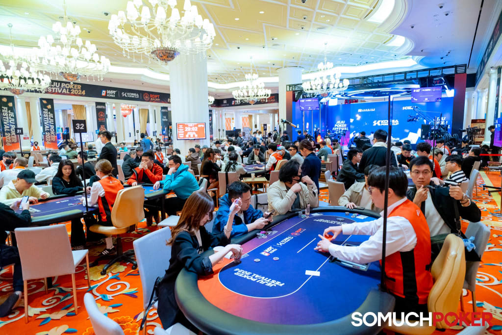 Red Dragon Poker Tour Delivers Eventful Opening Day