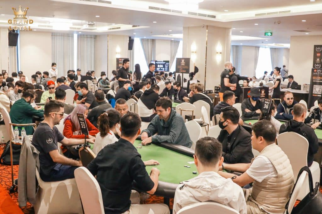 Seo Moonho tops World Poker Championship Main Event Day 1B; Yohwan Lim among qualifiers; final two flights up next