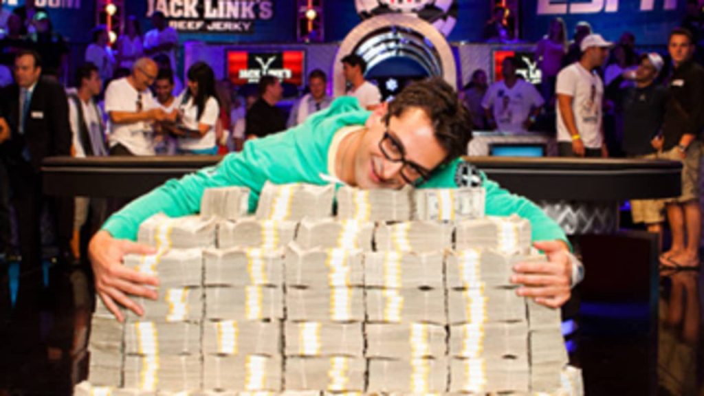 Antonio Esfandiari photo Pokerati