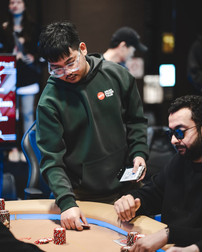 Patcharapon eventually bowed out of the Main Event in eighth place