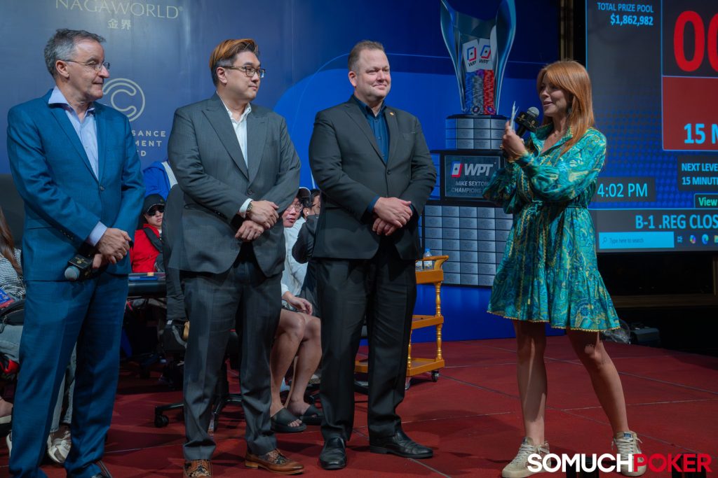 Danny McDonagh, Erique Tan, Chris Gros, Lynn Gilmartin - WPT Cambodia Championship ceremony