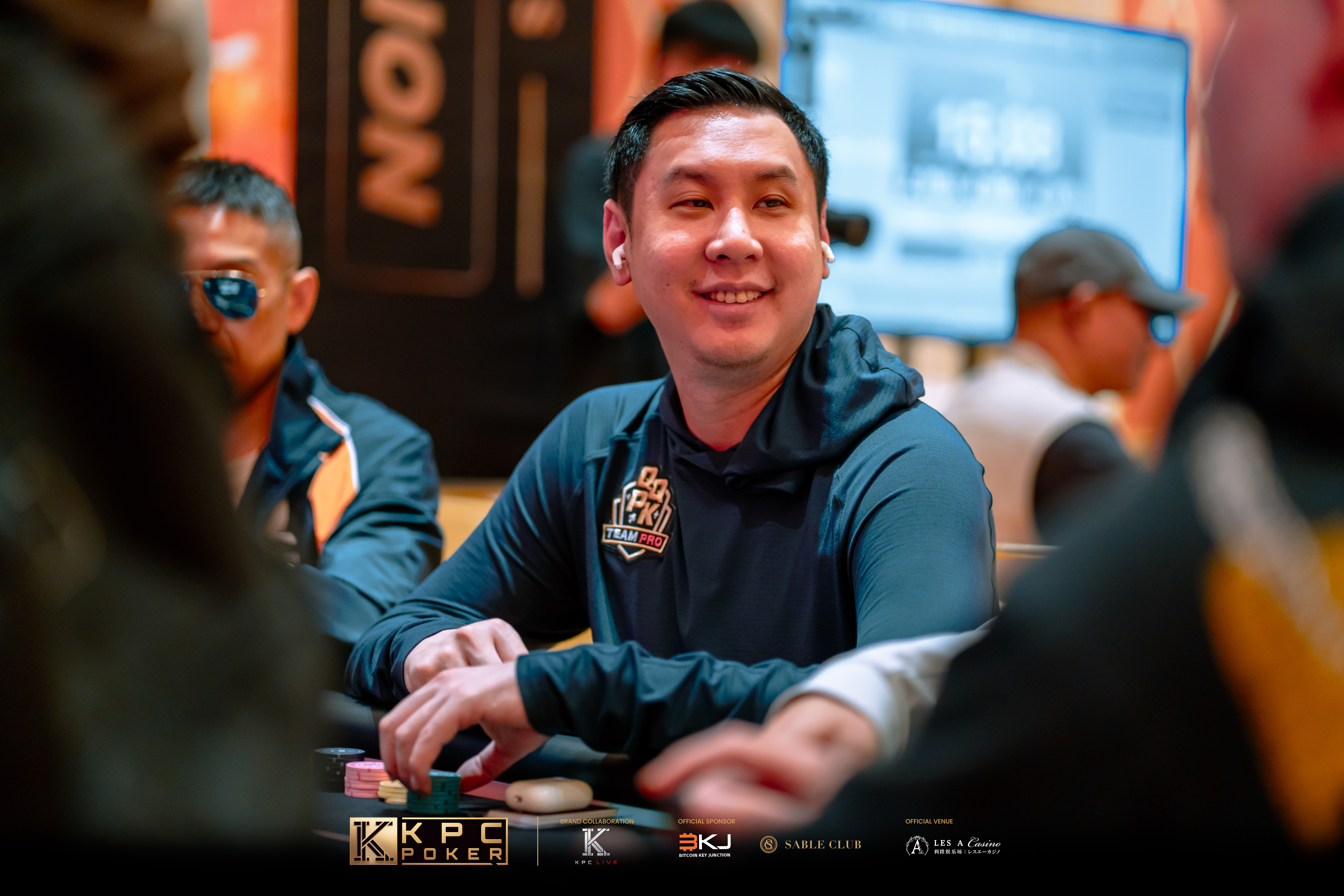 Thailand's #1 also made an appearance in Day 1C