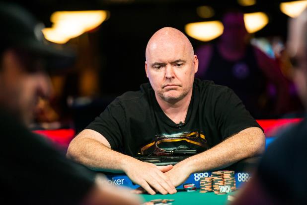 John Hennigan 2018 WSOP EV33 Final Table Giron 8JG6136