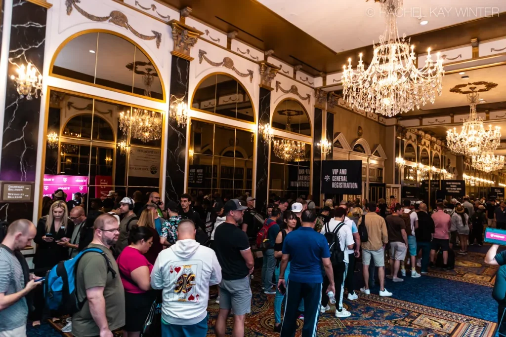 Long lines at WSOP 2025 - Photo by Pokernews