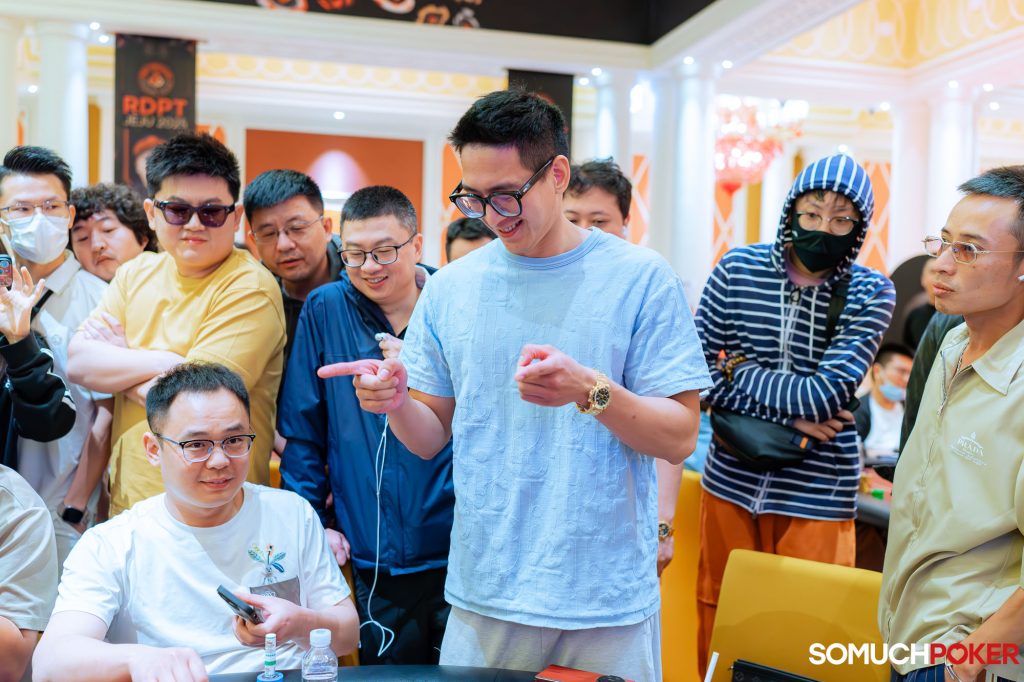 Dajie Zhuo bubbles the Red Dragon Championship