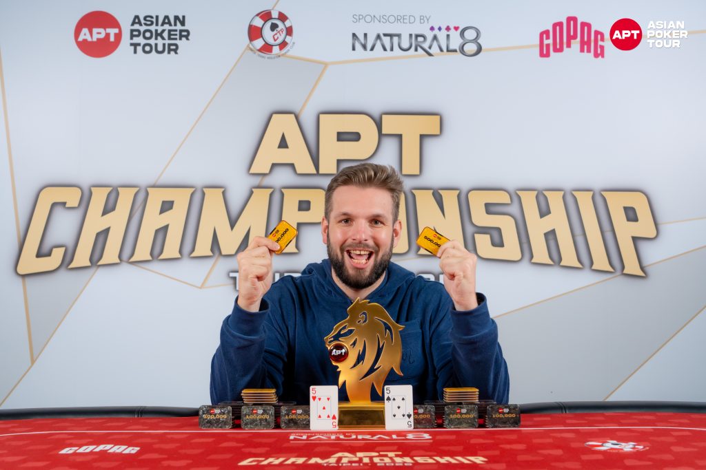Single Re-Entry Super High Roller Winner Dawid Smolka