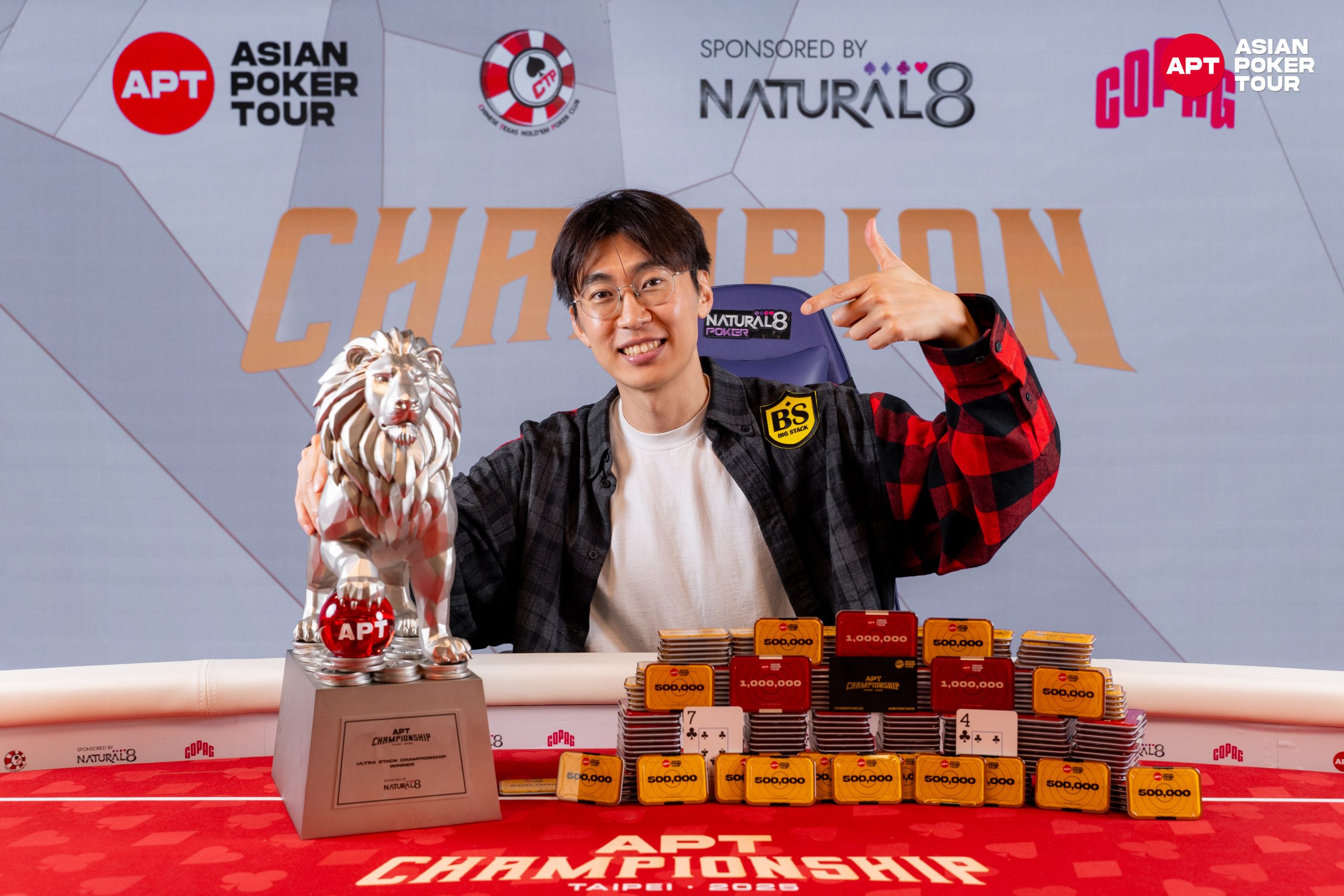Ultra Stack Winner Gyeongbyeong Lee