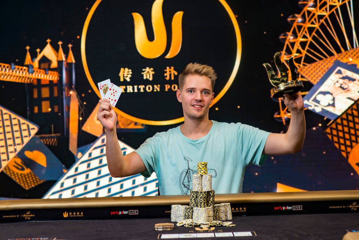 Champion Linus Loeliger – Photo by Triton Poker