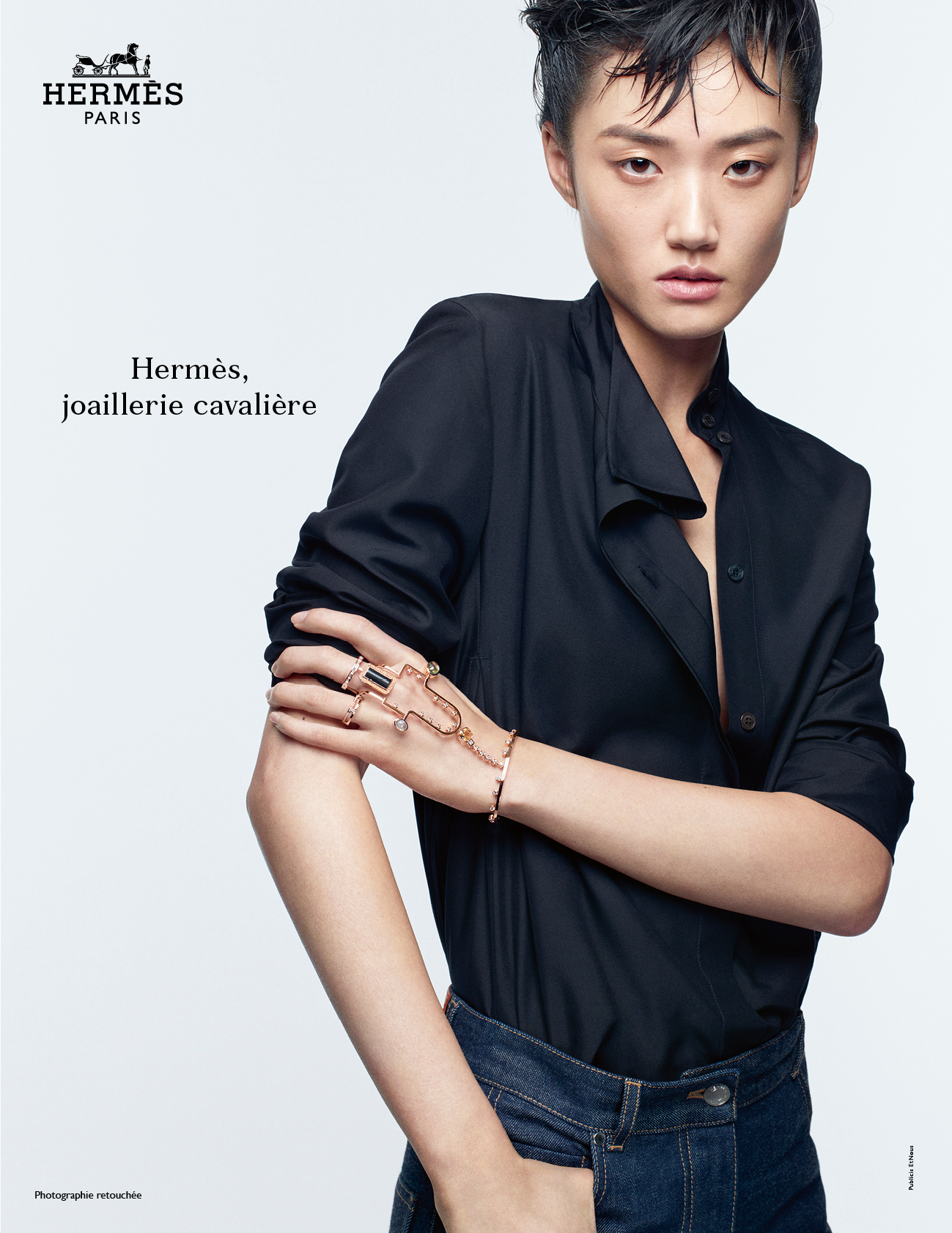 Haute Joaillerie 2021 - Manchette main Ecoute