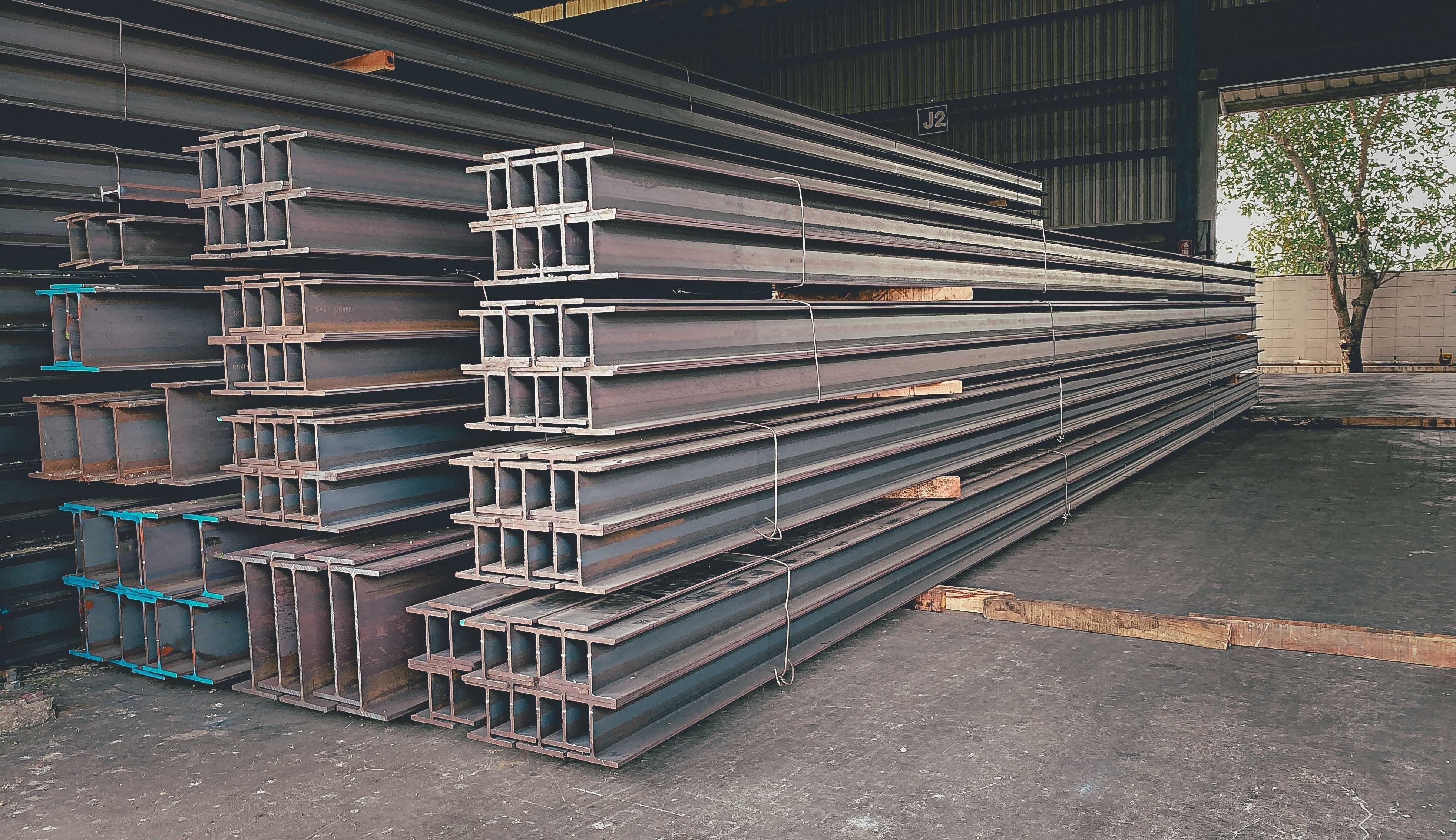 Metal_forming_steel_beams_at_the_metal_products_warehouse,_H-beam_steel_and_Wi-Frank_steel._For_large_structures_or_building_columns,_focus_only_on_the_raw_materials_used_in_building_construction.